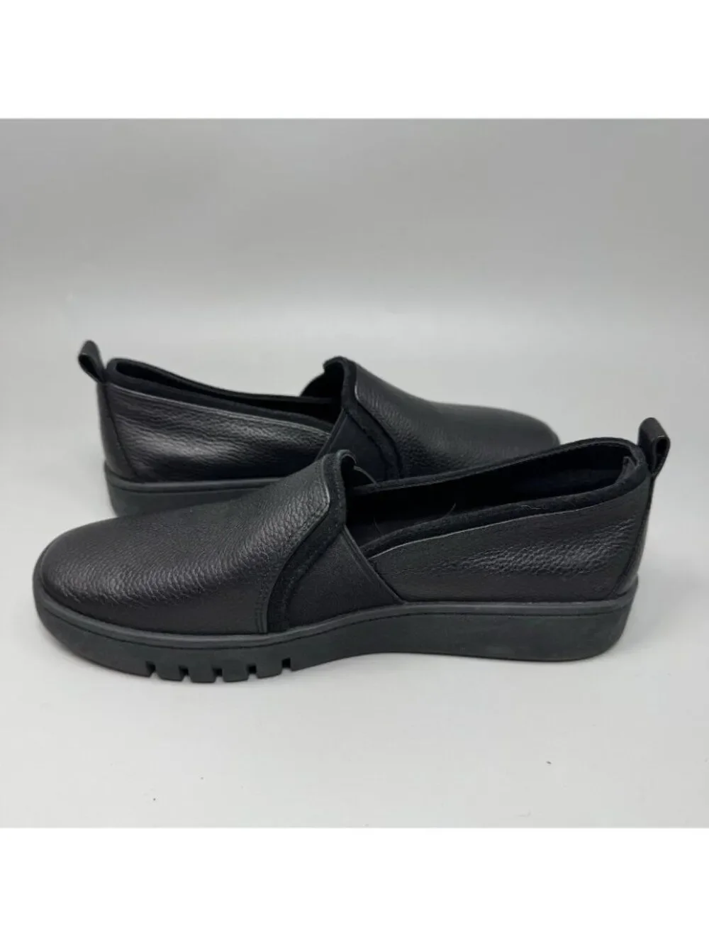 Vionic Women's Cambria Slip-On Casual Sneakers Black Size 6.5